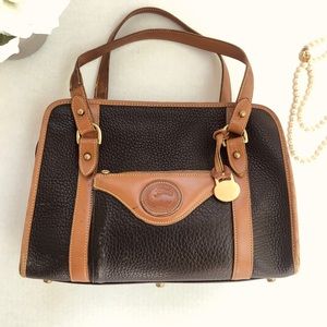 Vtg Dooney and Bourke R718 Small Tote in Black AW